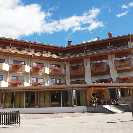 Sporthotel Rasen Rasùn di Sotto Zewnętrze zdjęcie
