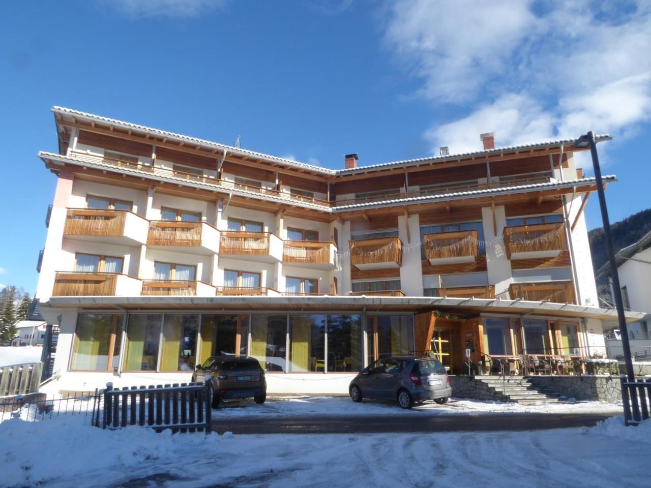 Sporthotel Rasen Rasùn di Sotto Zewnętrze zdjęcie