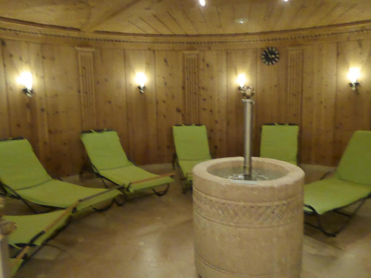 Sporthotel Rasen Rasùn di Sotto Zewnętrze zdjęcie